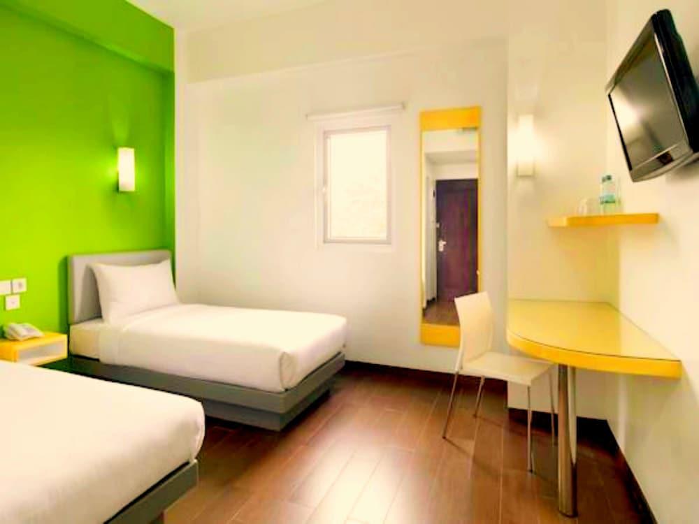 Amaris Hotel Nagoya Hill - Batam Buitenkant foto