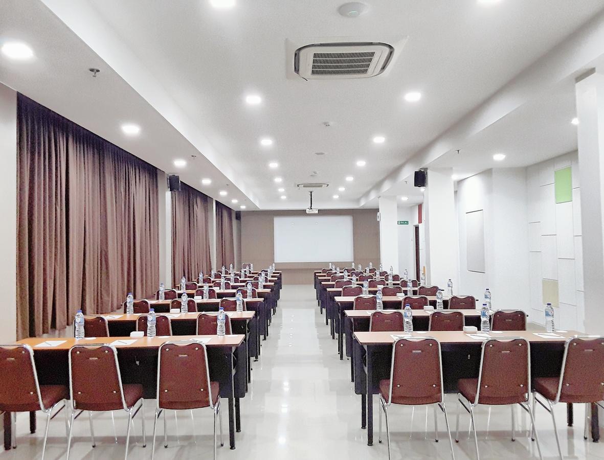 Amaris Hotel Nagoya Hill - Batam Buitenkant foto