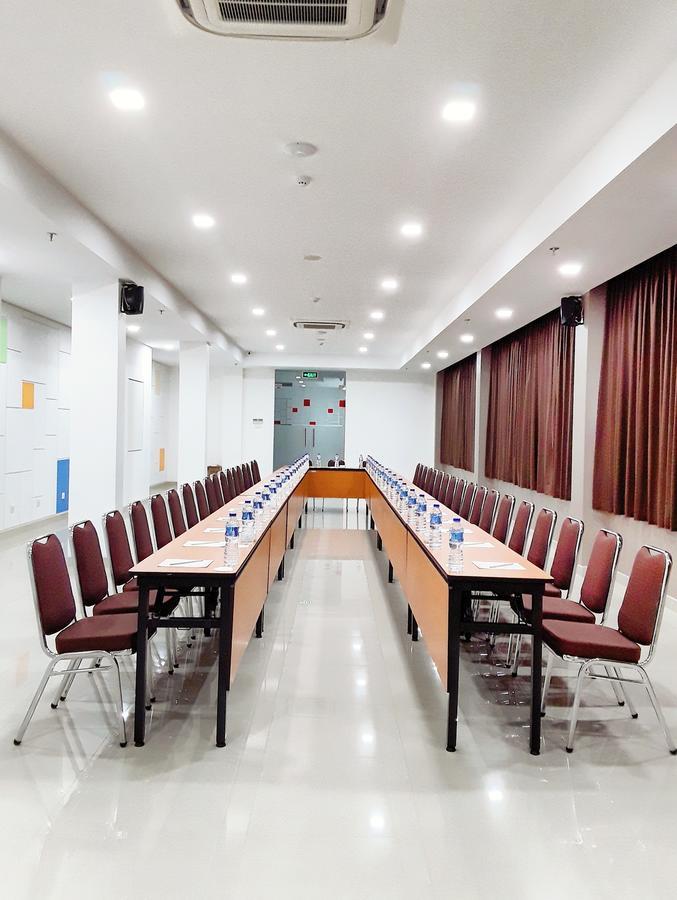 Amaris Hotel Nagoya Hill - Batam Buitenkant foto